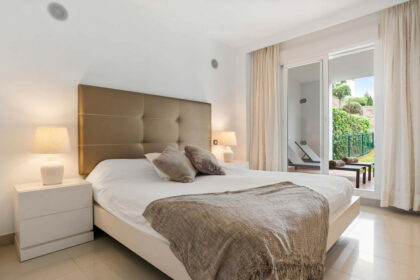 31409fc28e64b558eeaf98b102e40407 - 15