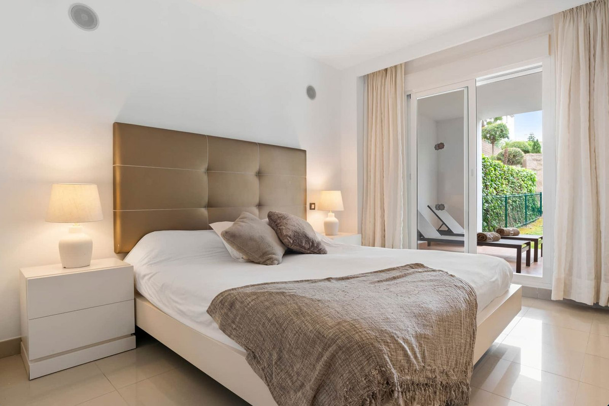 31409fc28e64b558eeaf98b102e40407 - 15