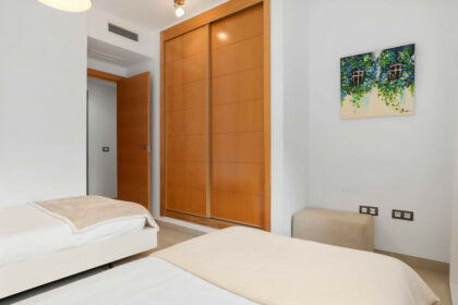 31409fc28e64b558eeaf98b102e40407 - 19