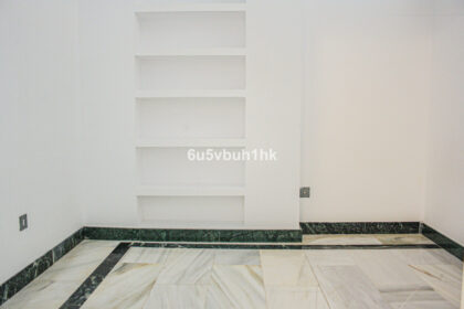 31b296c3e22296f795c633fe3c6c745b - 25