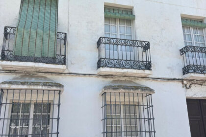 31cf5611a94410bab37acf92c2992ab7 - 1