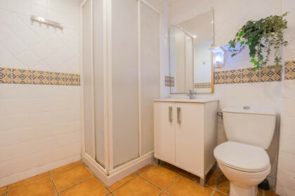 3246d9425046c583c3272b84553277aa - 5