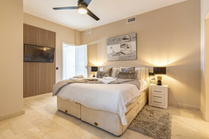 326c0eabc2bde1965500718f029a2928 - 19