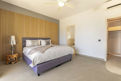 326c0eabc2bde1965500718f029a2928 - 24