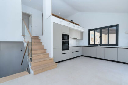 33d9c2fd9a79e77e56b50f4cd51e4886 - 20