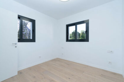 33d9c2fd9a79e77e56b50f4cd51e4886 - 35