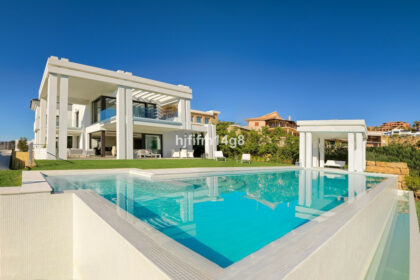 33ec18cda79a993effda27c9724f5303 - 1