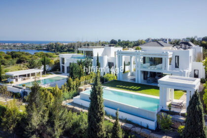 33ec18cda79a993effda27c9724f5303 - 28