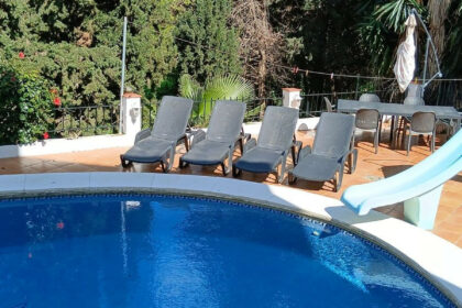 3444a072dc1c18a3896fbc4a95a1f2d6 - 1