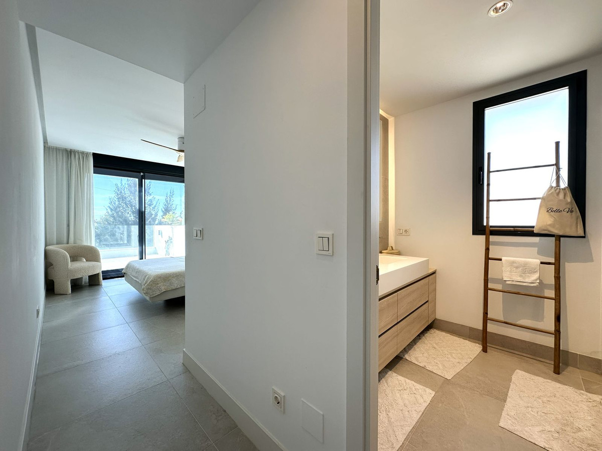 35a061f6534751b7f9c790ded62e2b26 - 34