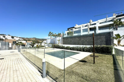 35a061f6534751b7f9c790ded62e2b26 - 73