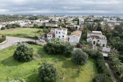 35f27fc95c3e54bcc5ef8053c065d876 - 12