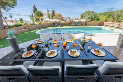 35ff81fb6f7c55be3a6b332950f7718d - 23