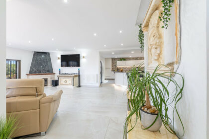 35ff81fb6f7c55be3a6b332950f7718d - 6