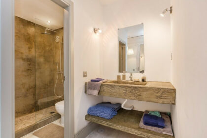 3665886c752e1b4a47dbae932e4b2882 - 17