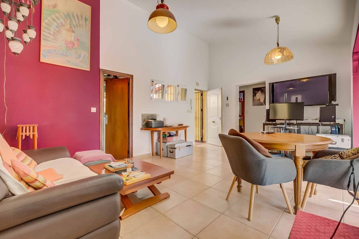 374f08e8f4f4d72a9ba1a959193ae13b - 6