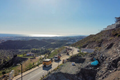 37f39387bf37e0f3282a7f77115bd8ba - 22