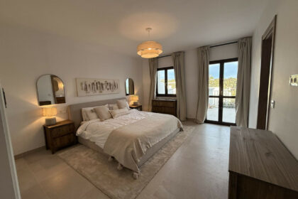 37ffd20271104d54391a618fb1e125df - 12