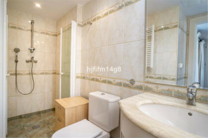 3a7e46b9100878ff4c9ec4a80bdc057d - 19