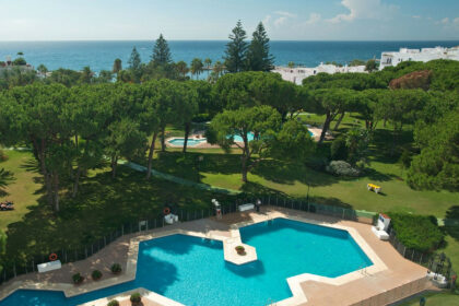 3b335b3026a50e0e52354a89961e87c1 - 1