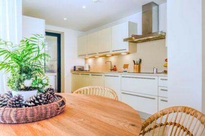 3cf3fcf2423a62375505935546833f7a - 24