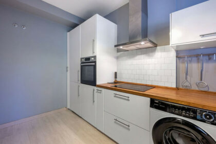 3d10653adf46504a47c16677119bb69c - 11