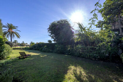 3d10653adf46504a47c16677119bb69c - 18