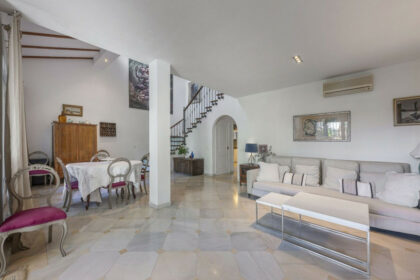 3d10653adf46504a47c16677119bb69c - 29