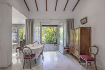 3d10653adf46504a47c16677119bb69c - 33