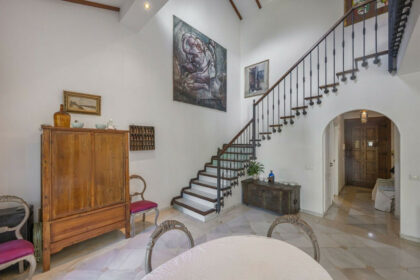 3d10653adf46504a47c16677119bb69c - 35