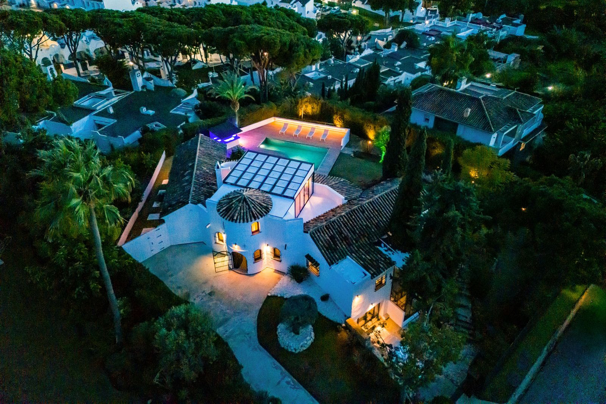 3d77018ca46a53c1983a087930e4f56d - 10