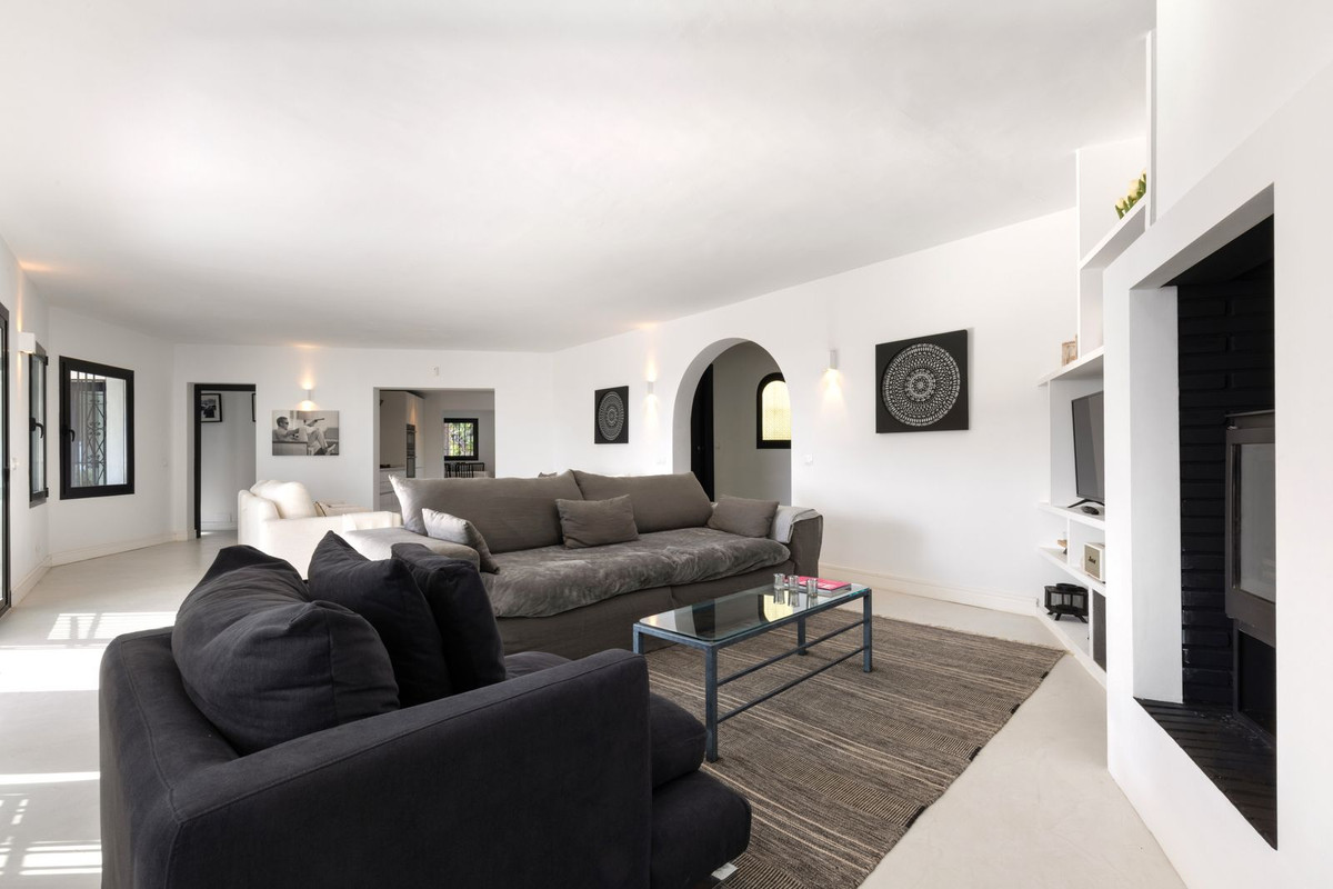 3d77018ca46a53c1983a087930e4f56d - 22