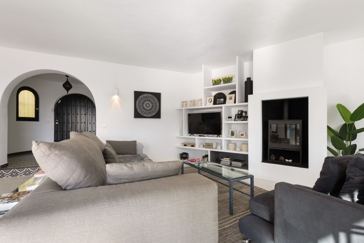 3d77018ca46a53c1983a087930e4f56d - 23