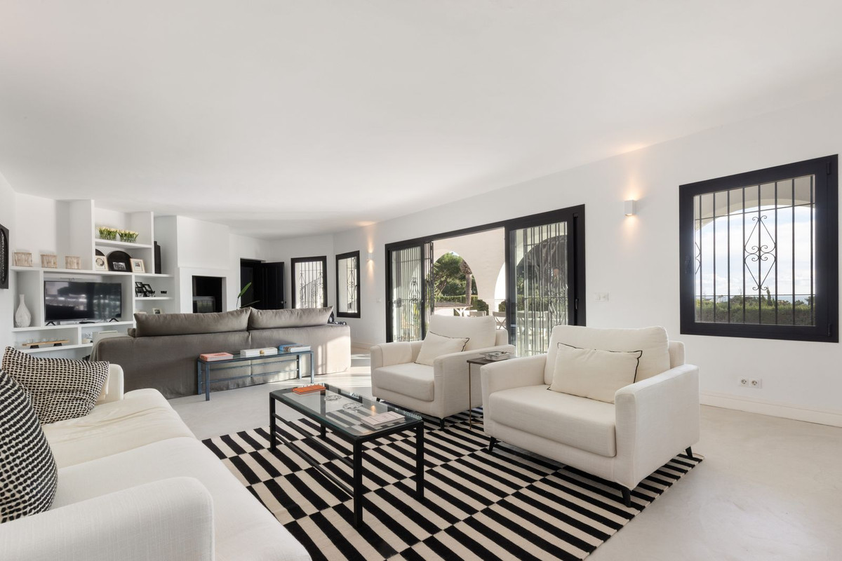 3d77018ca46a53c1983a087930e4f56d - 24