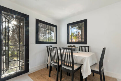 3d77018ca46a53c1983a087930e4f56d - 33