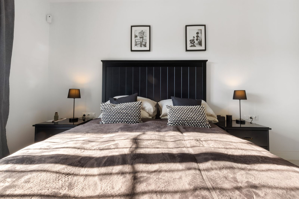 3d77018ca46a53c1983a087930e4f56d - 37