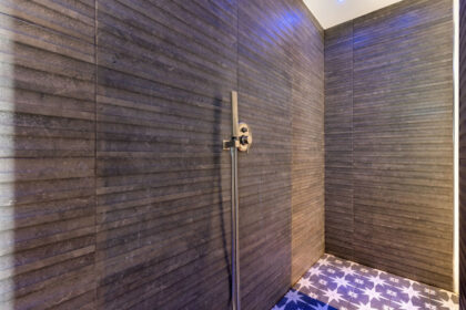 3d77018ca46a53c1983a087930e4f56d - 43