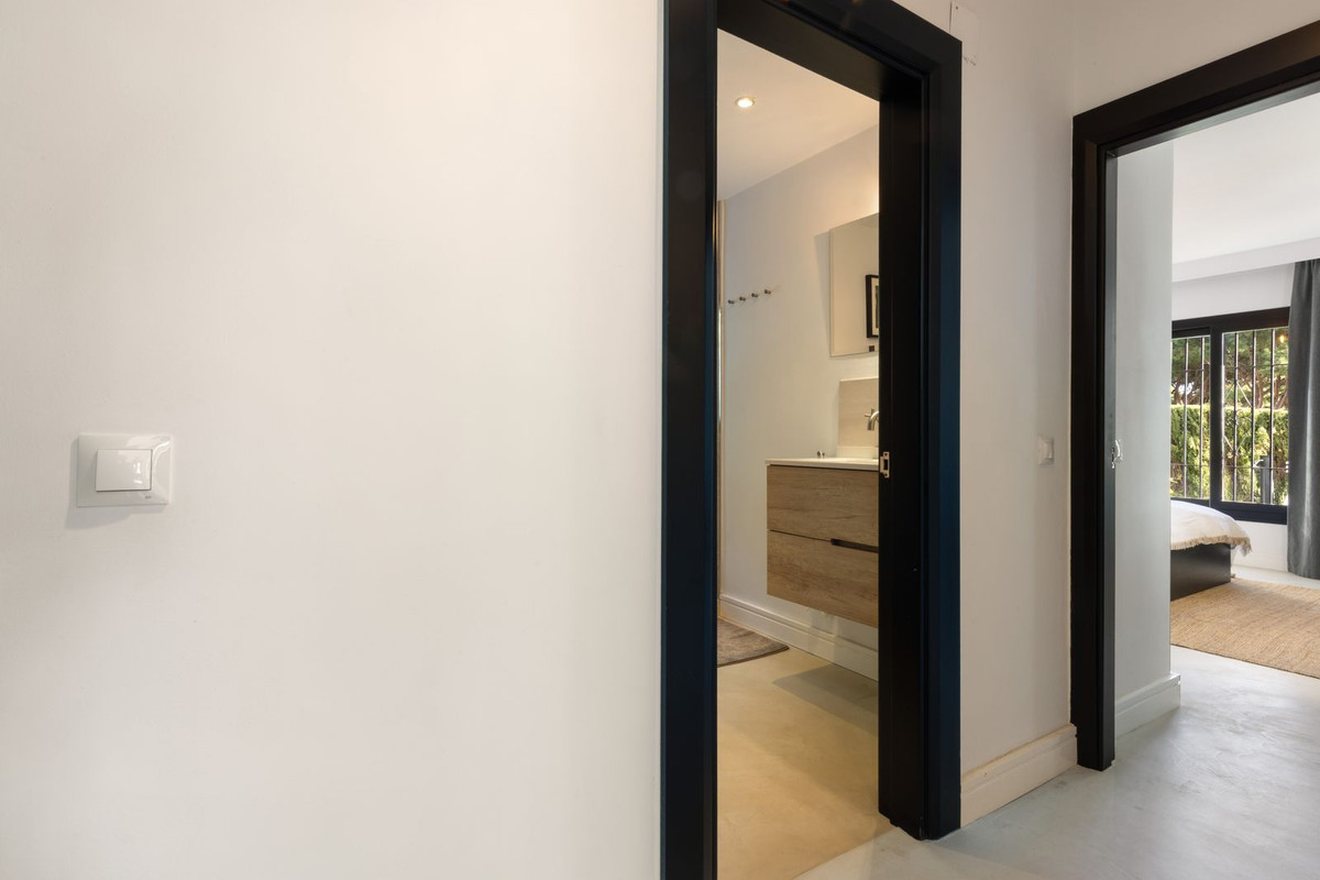 3d77018ca46a53c1983a087930e4f56d - 52