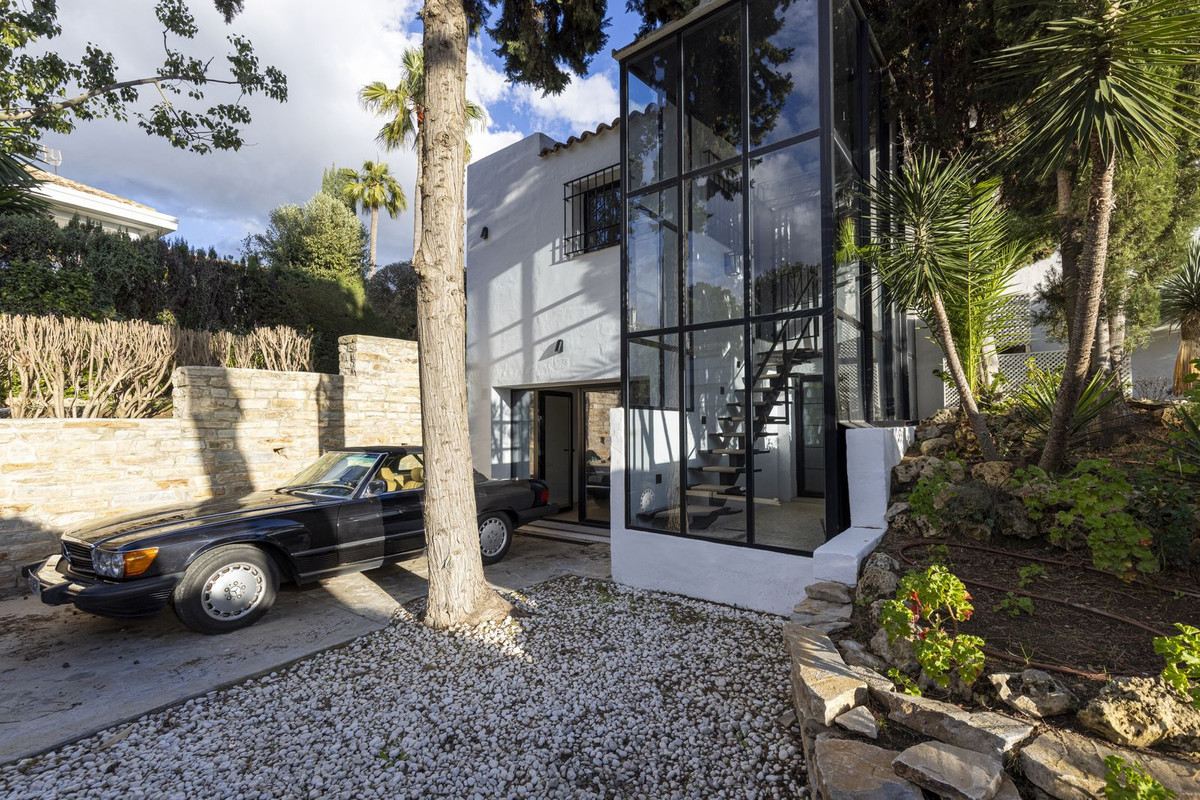 3d77018ca46a53c1983a087930e4f56d - 56