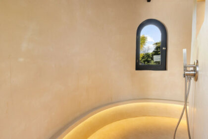 3d77018ca46a53c1983a087930e4f56d - 70