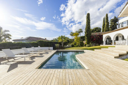 3d77018ca46a53c1983a087930e4f56d - 75