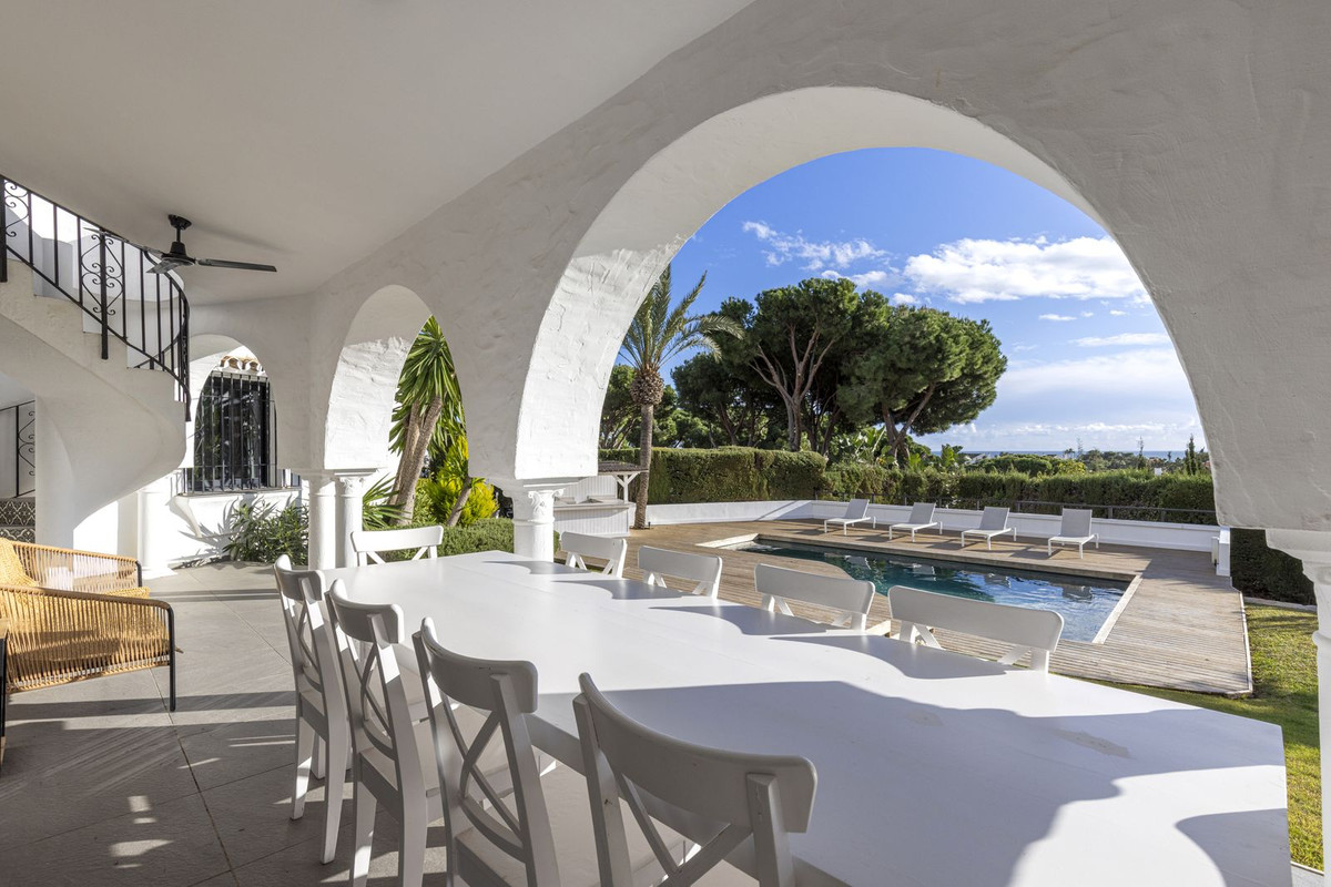 3d77018ca46a53c1983a087930e4f56d - 85