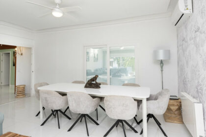 3e03b1a4c33ff477bbf69f92e430906e - 16