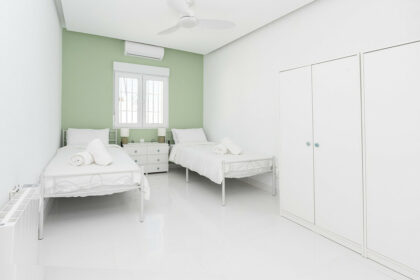 3e03b1a4c33ff477bbf69f92e430906e - 25