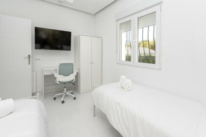 3e03b1a4c33ff477bbf69f92e430906e - 30