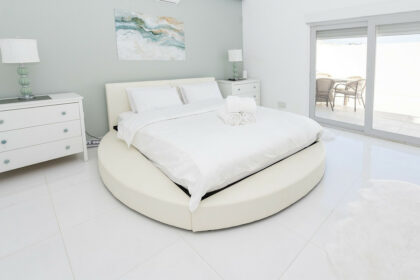 3e03b1a4c33ff477bbf69f92e430906e - 31