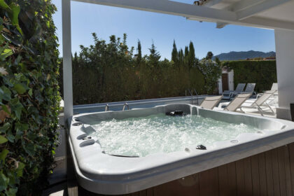 3e03b1a4c33ff477bbf69f92e430906e - 36