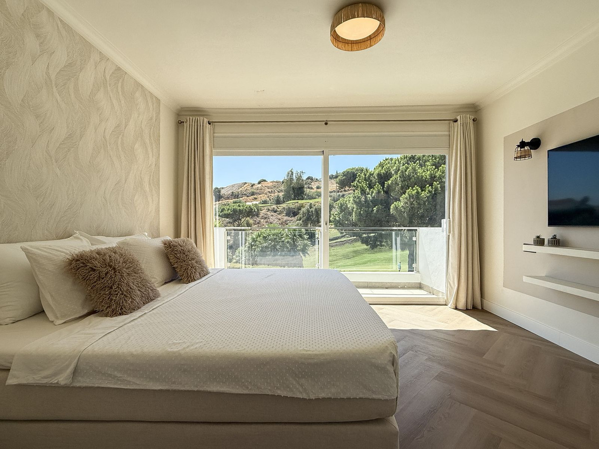 3e3667120324a245304c3b12483dafe3 - 33