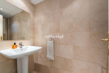 3e6fa6085e5499ee309e7d621a696d8c - 20