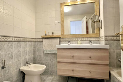 3e88c3ec18fa8fd982d4717f646811bd - 12